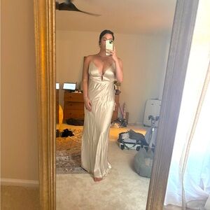 Bardot GORG champagne satin dress!